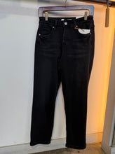 Load image into Gallery viewer, Belen Jeans
