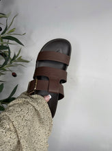 Load image into Gallery viewer, Camila Sandals
