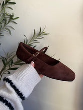 Load image into Gallery viewer, Kiana Flats (2 colors)
